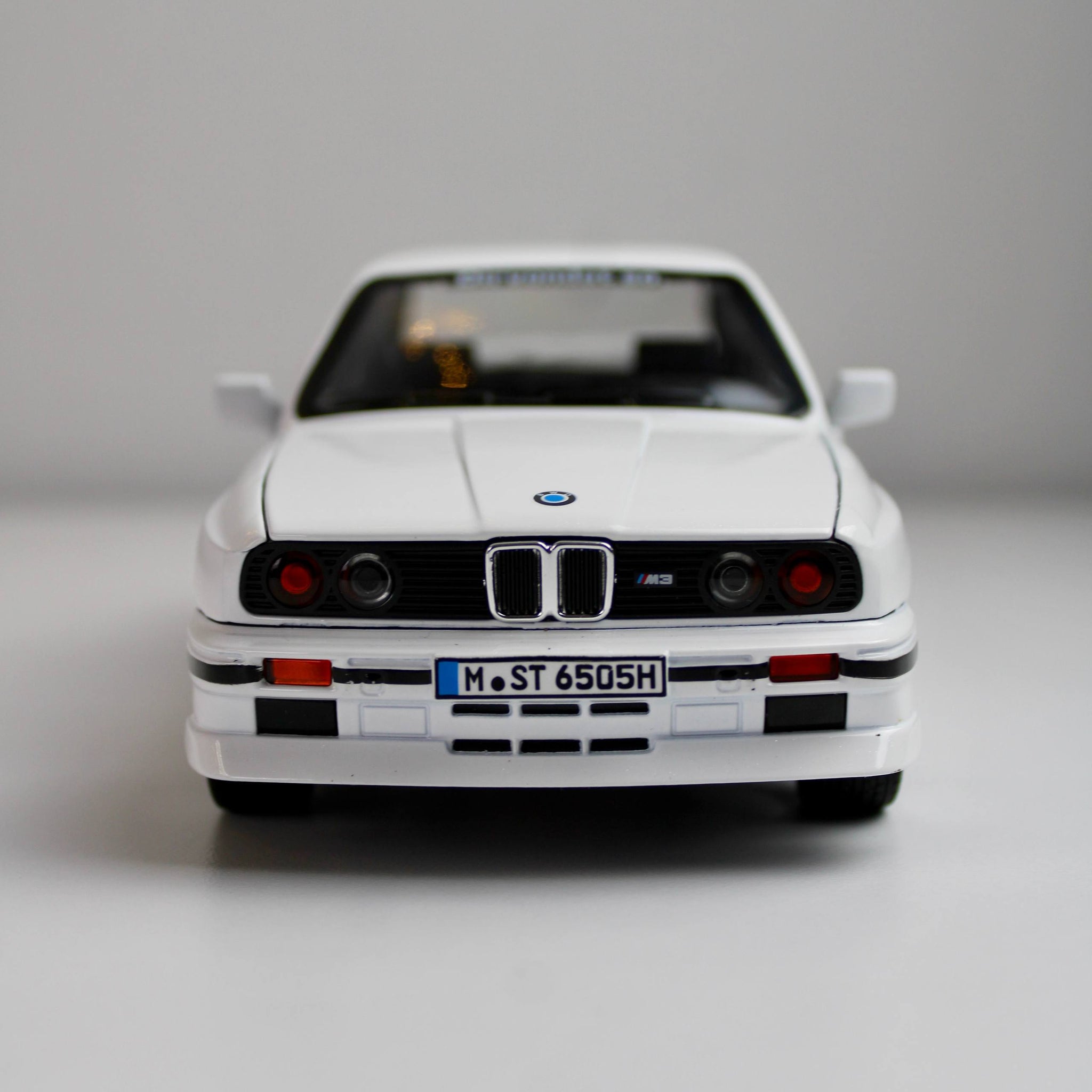 BMW M3 E30 – مقياس 1:24
