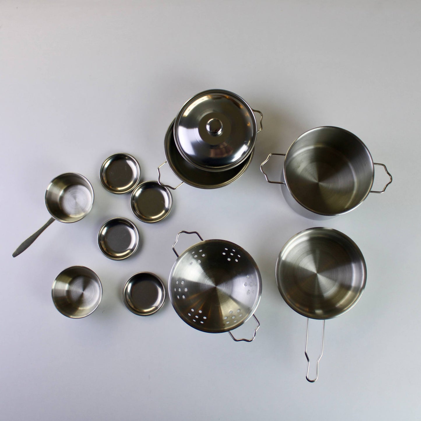 طقم أواني مطبخ للأطفال من الستانلس ستيل – 11 قطعة