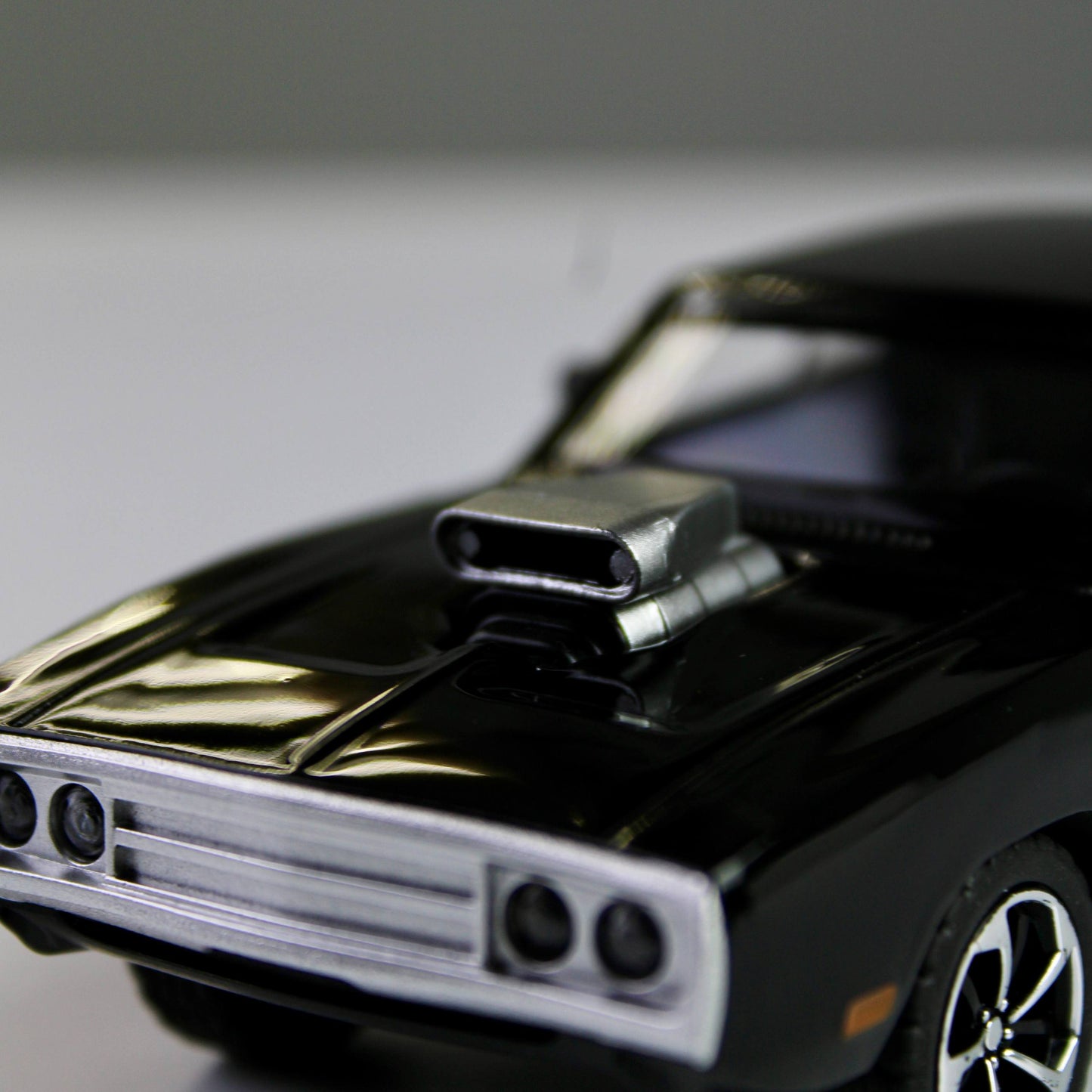 Dodge Charger 1970 1:32 Diecast Model