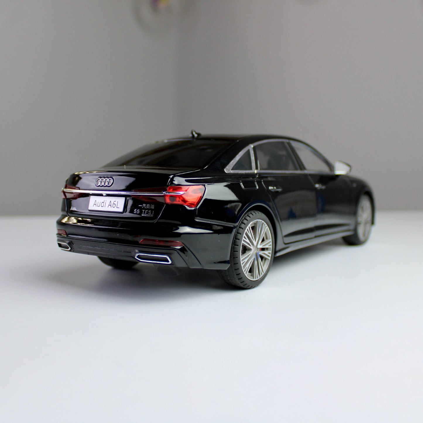 مجسم Audi A6L – مقاس 1:18 (Kingstoy)