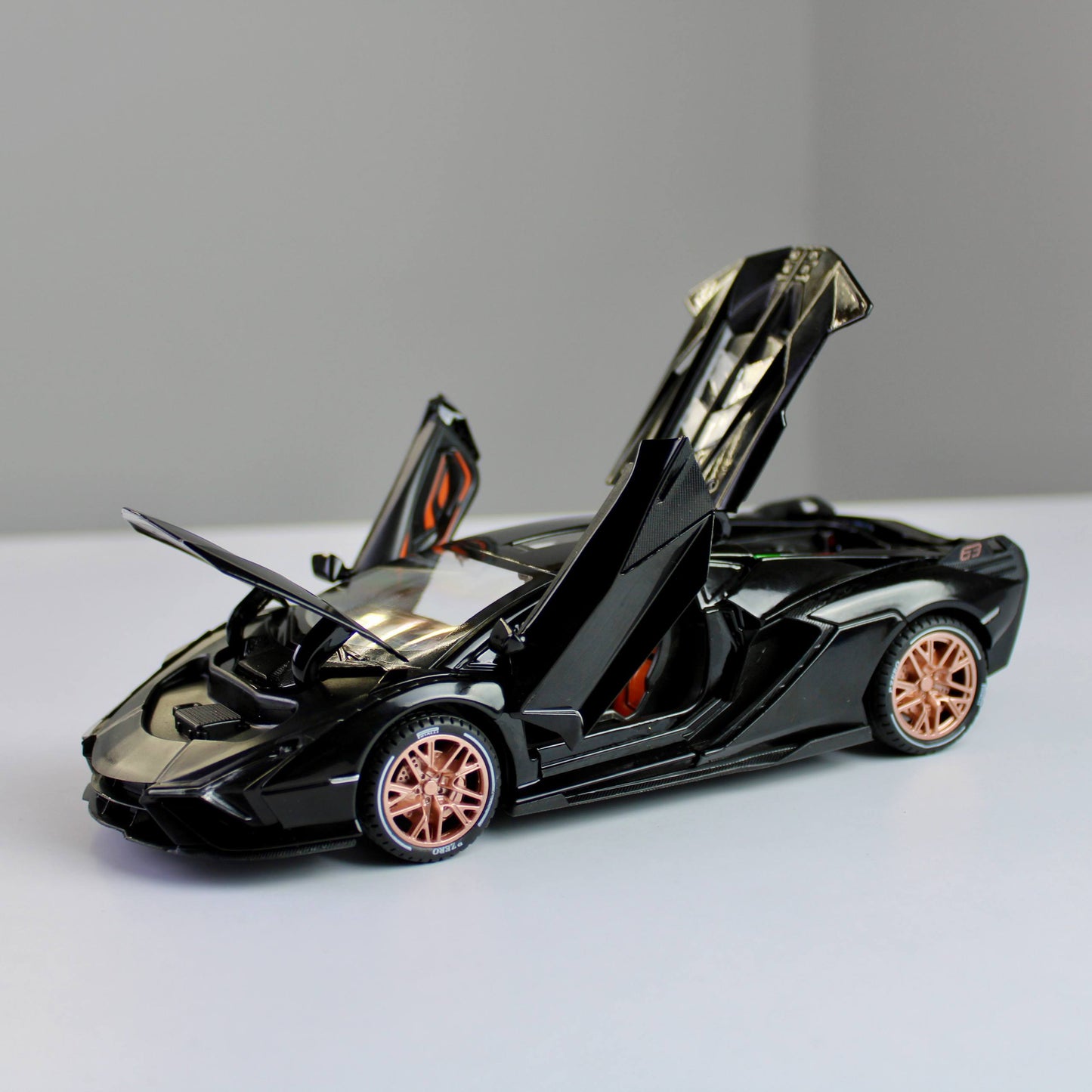 Lamborghini Sian FKP 37 Diecast Model – Luxury Supercar Replica (1:24)