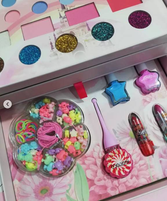 صندوق الأعمال اليدوية للمكياج والمجوهرات على شكل يونيكورن