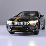 BMW M8 Competition 1:24 Diecast – Light & Sound