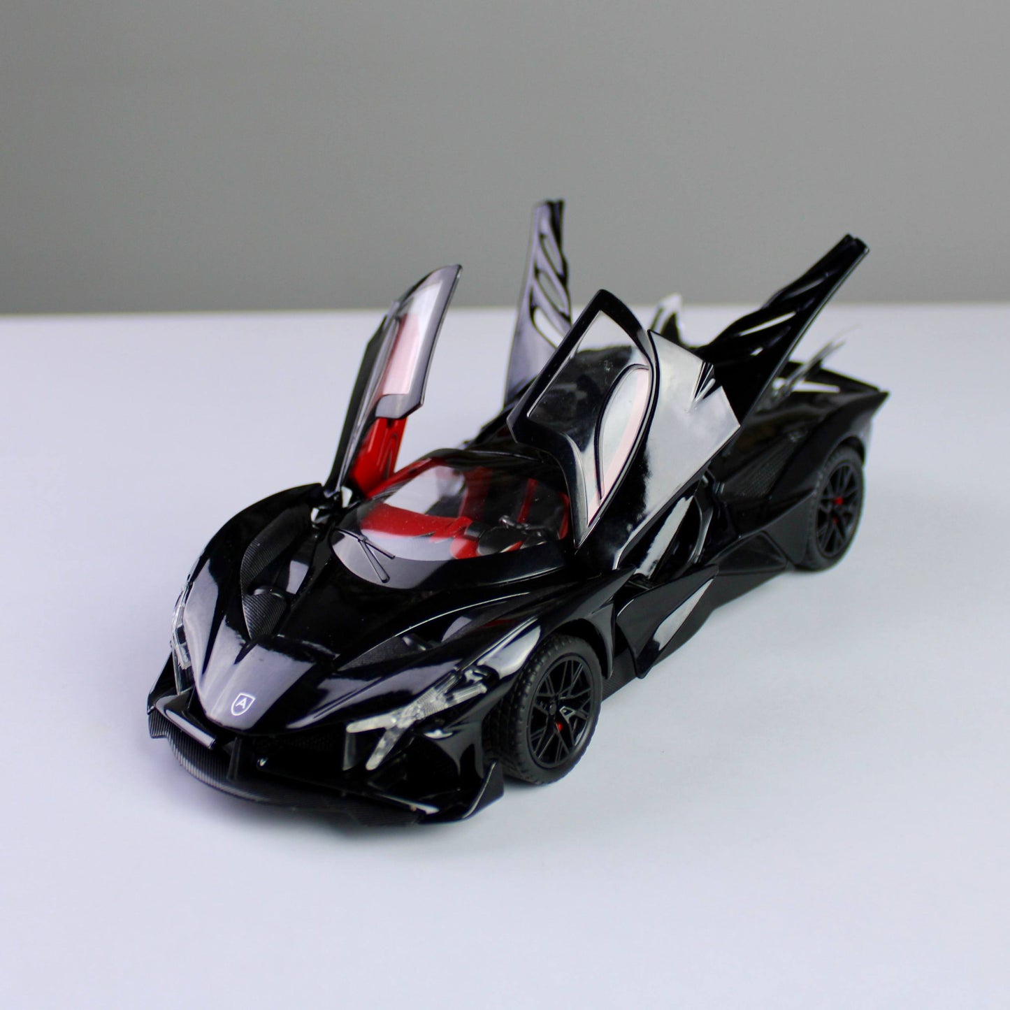 مجسم أبولو بروجيكت إيفو 1:24 مصبوب - أضواء وسحب للخلف