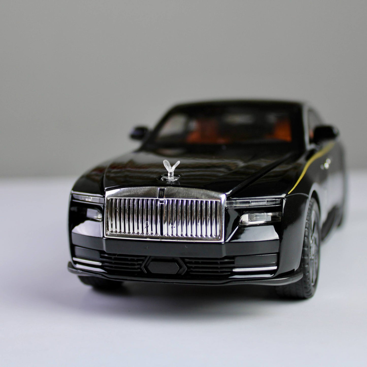 Rolls-Royce Spectre 1:24 Diecast – Light, Sound
