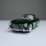 Mercedes-Benz 300SL Gullwing 1:24 Die-Cast