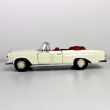 Maisto Mercedes-Benz 280 SE Cabriolet 1967 1:18 Die-Cast Model