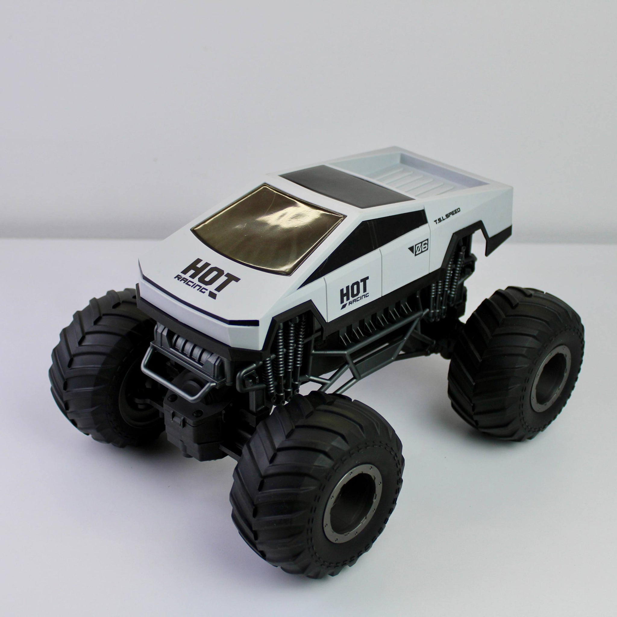 RC Monster Cyber Truck 1:12 – Remote Control Off-Road Climbing Truck 2.4GHz
