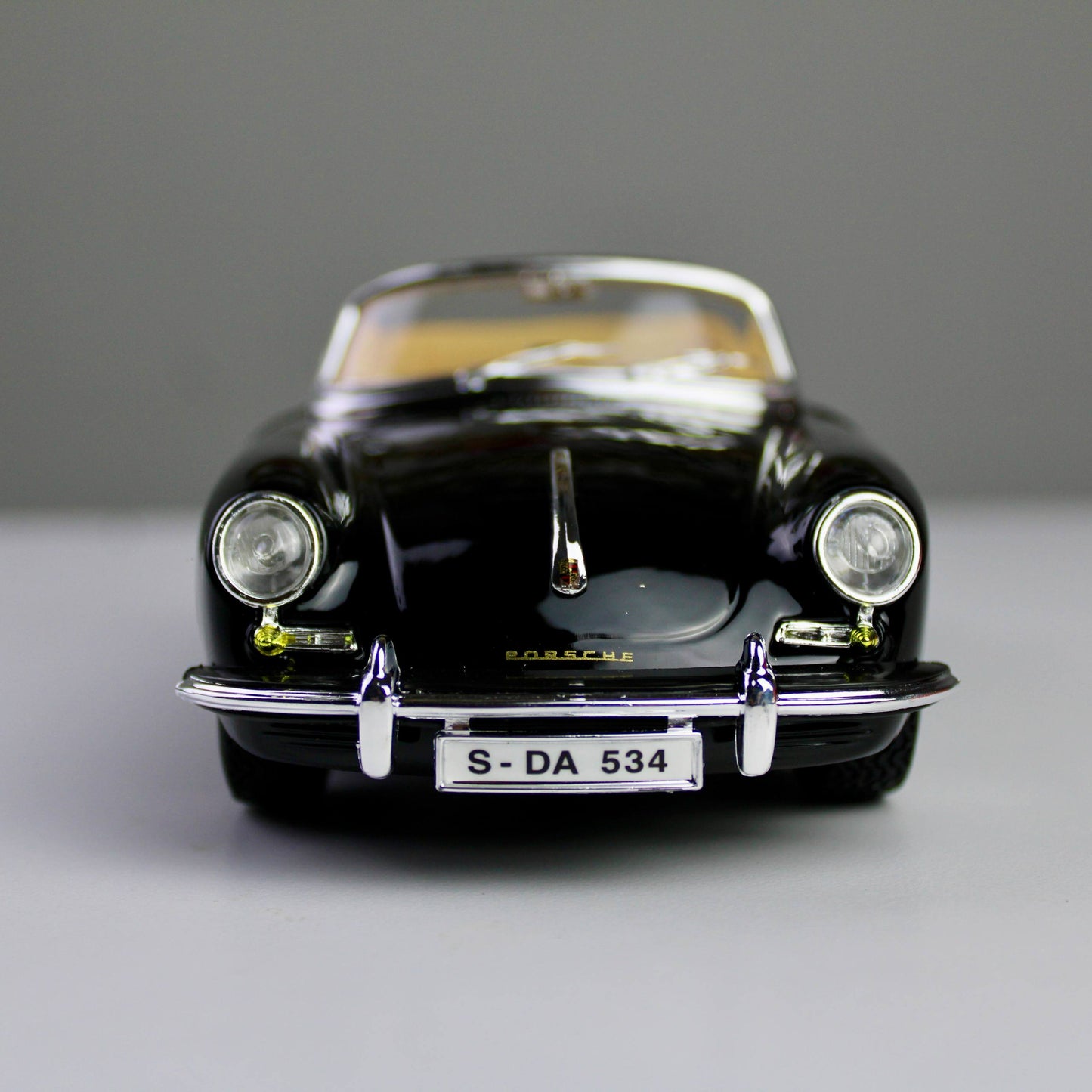 Bburago Porsche 356B Cabriolet 1961 1:24 Die-Cast