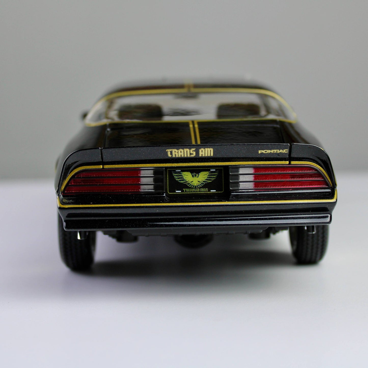 Maisto Pontiac Firebird Trans Am 1978 1:18 Die-Cast Model
