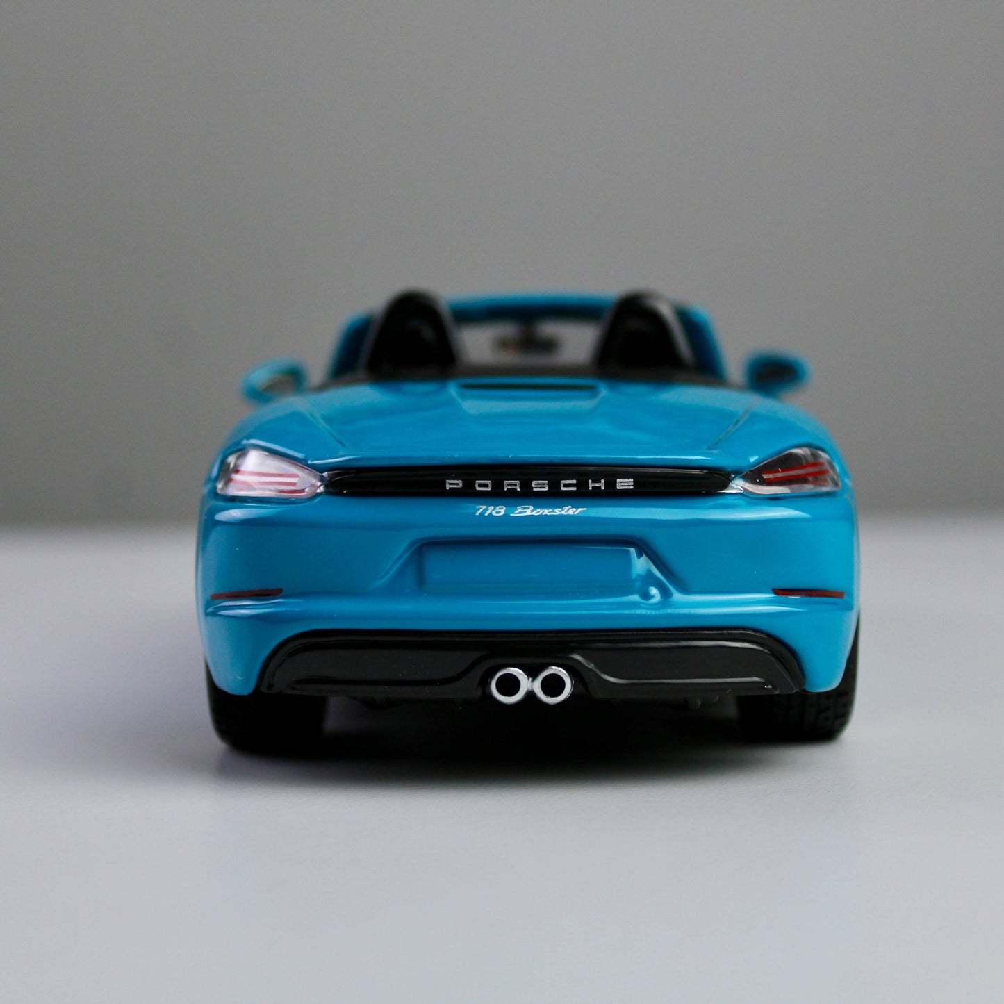 Bburago Porsche 718 Boxster 1:24 Die-Cast Model Car