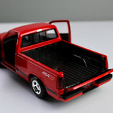 Maisto Chevrolet 454 SS Pickup 1993 1:24 Die-Cast Model Truck – Special Edition