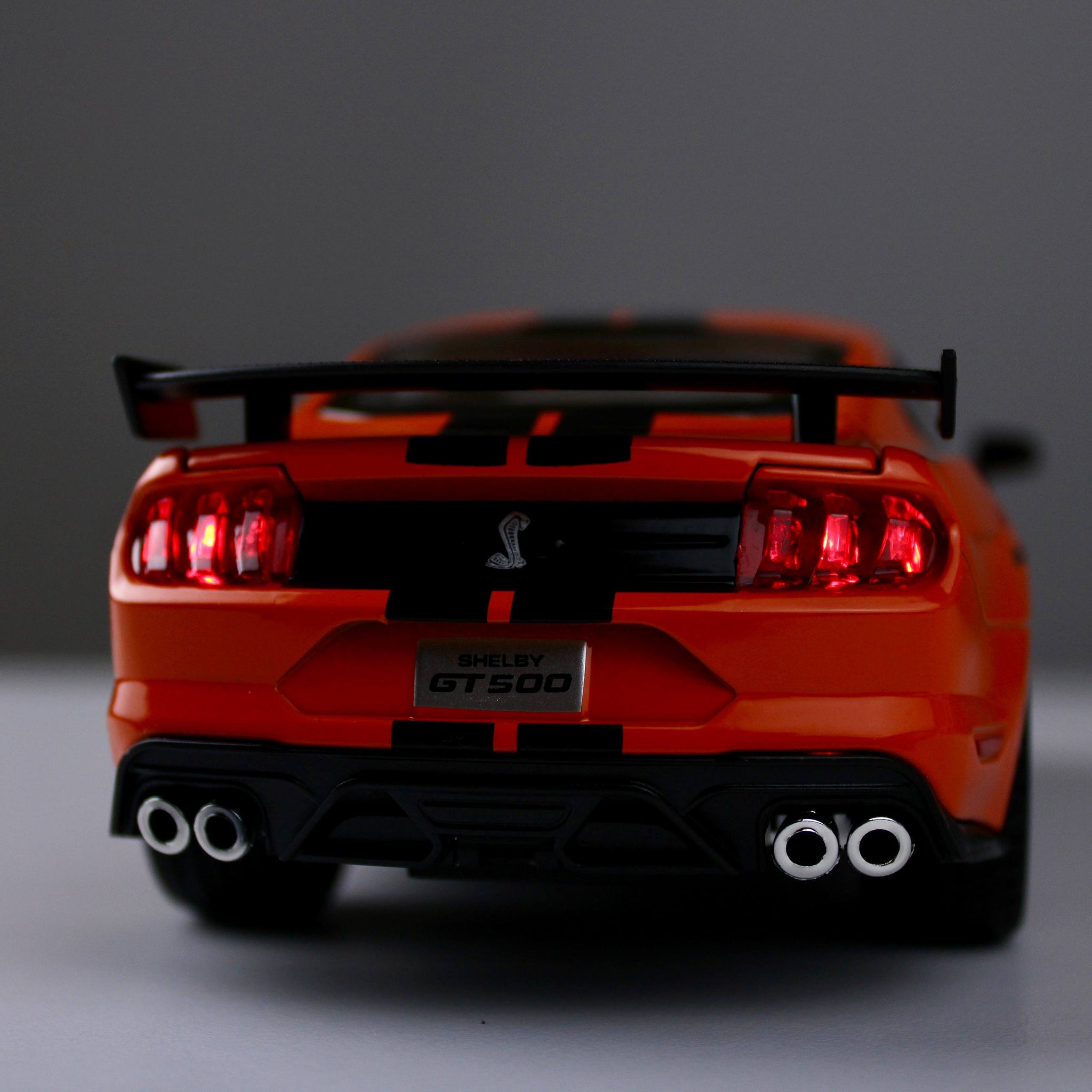 1:24 Die-Cast Ford Mustang Shelby GT500