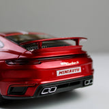 Porsche 911 Turbo 1:24 Die-Cast Model Car