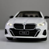 BMW 530Li 1:24 Die-Cast Model Car