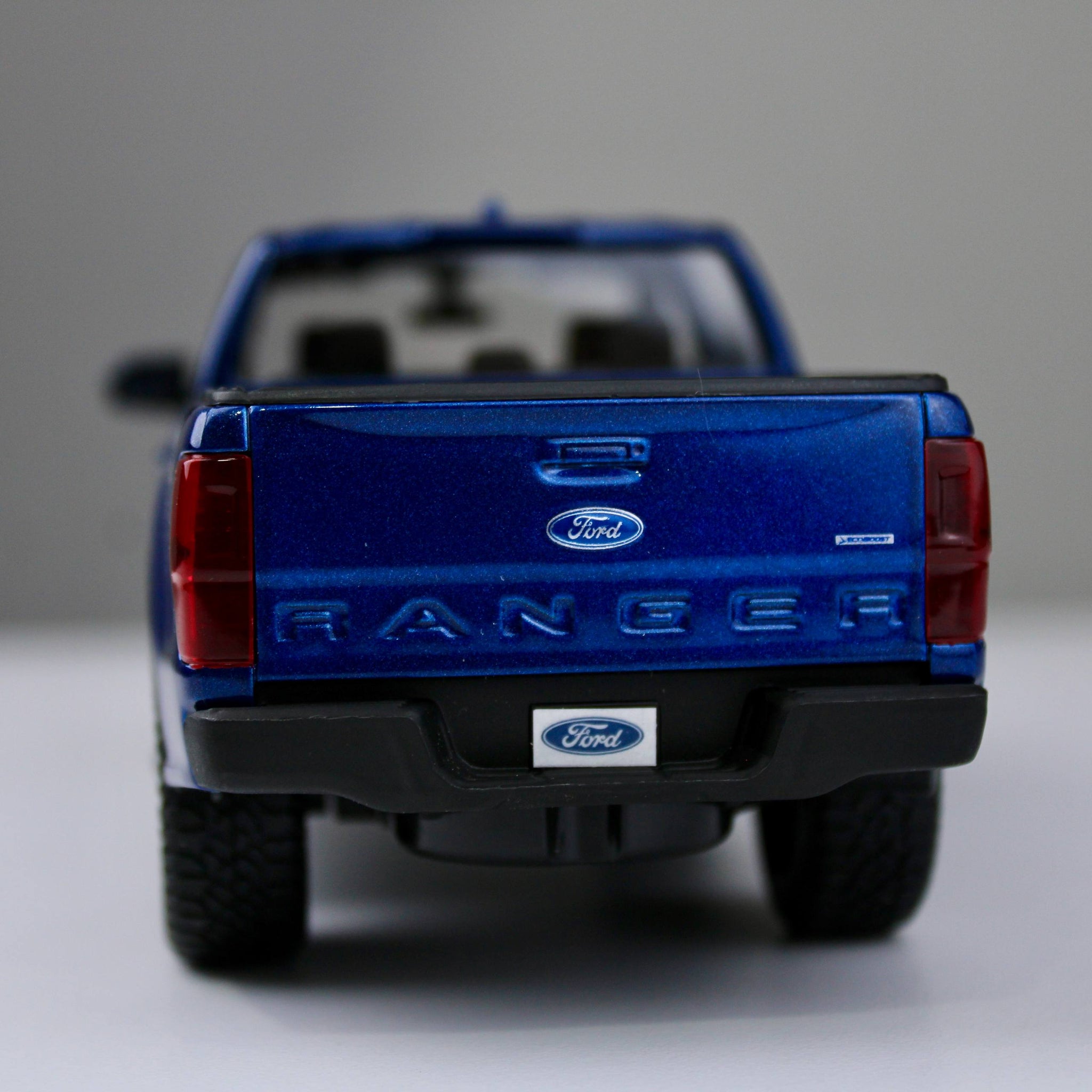 Ford Ranger 2019 Die-Cast Model Car – Maisto Special Edition (1:27 Scale)