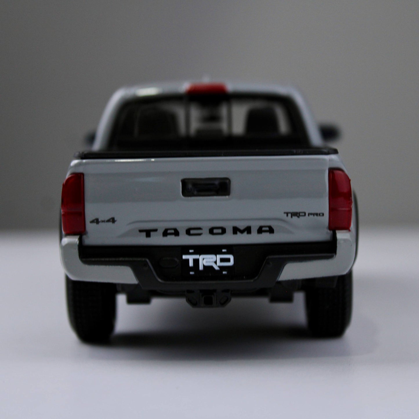 Toyota Tacoma TRD PRO 2023 Die-Cast Model Car – Maisto Special Edition
