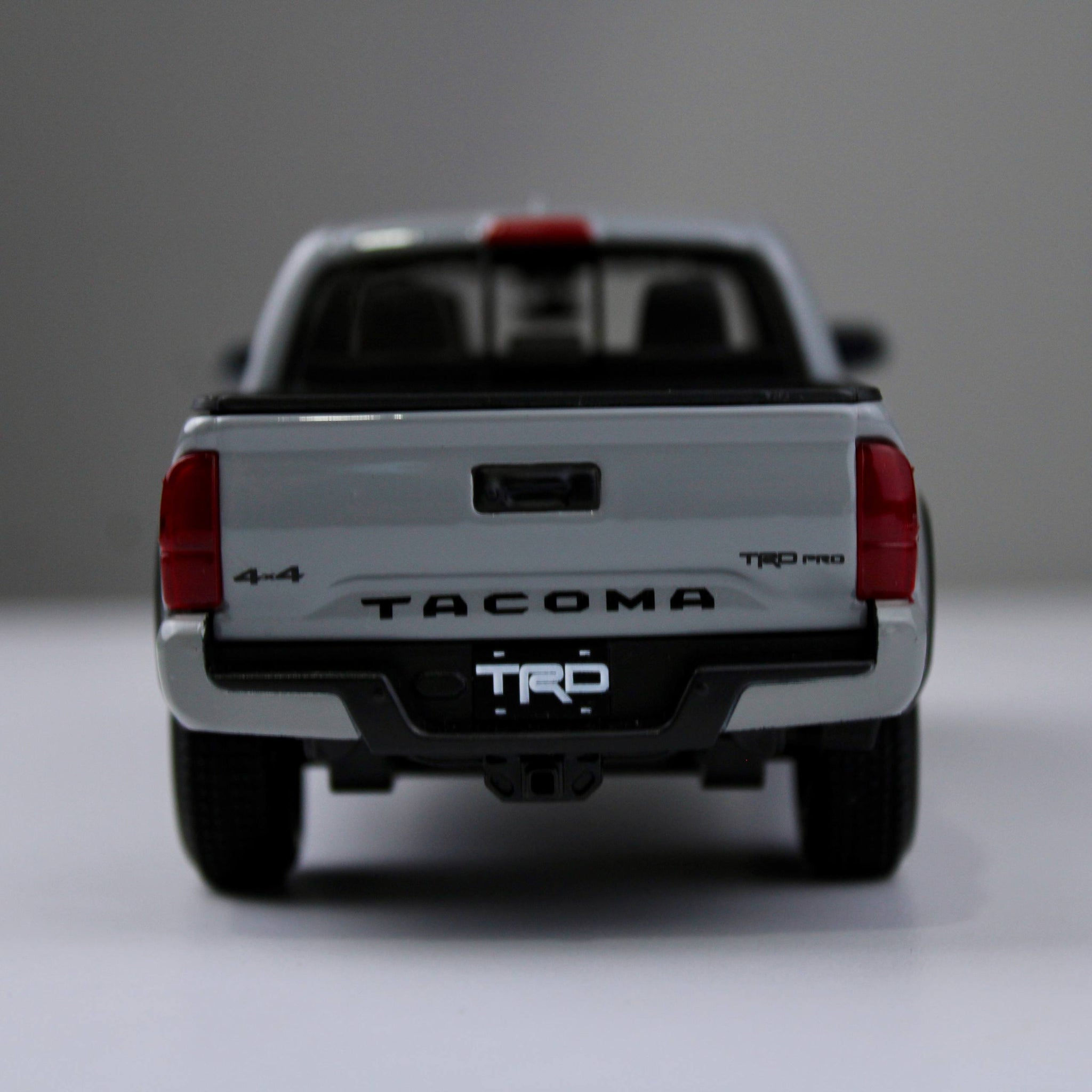 Toyota Tacoma TRD PRO 2023 Die-Cast Model Car – Maisto Special Edition