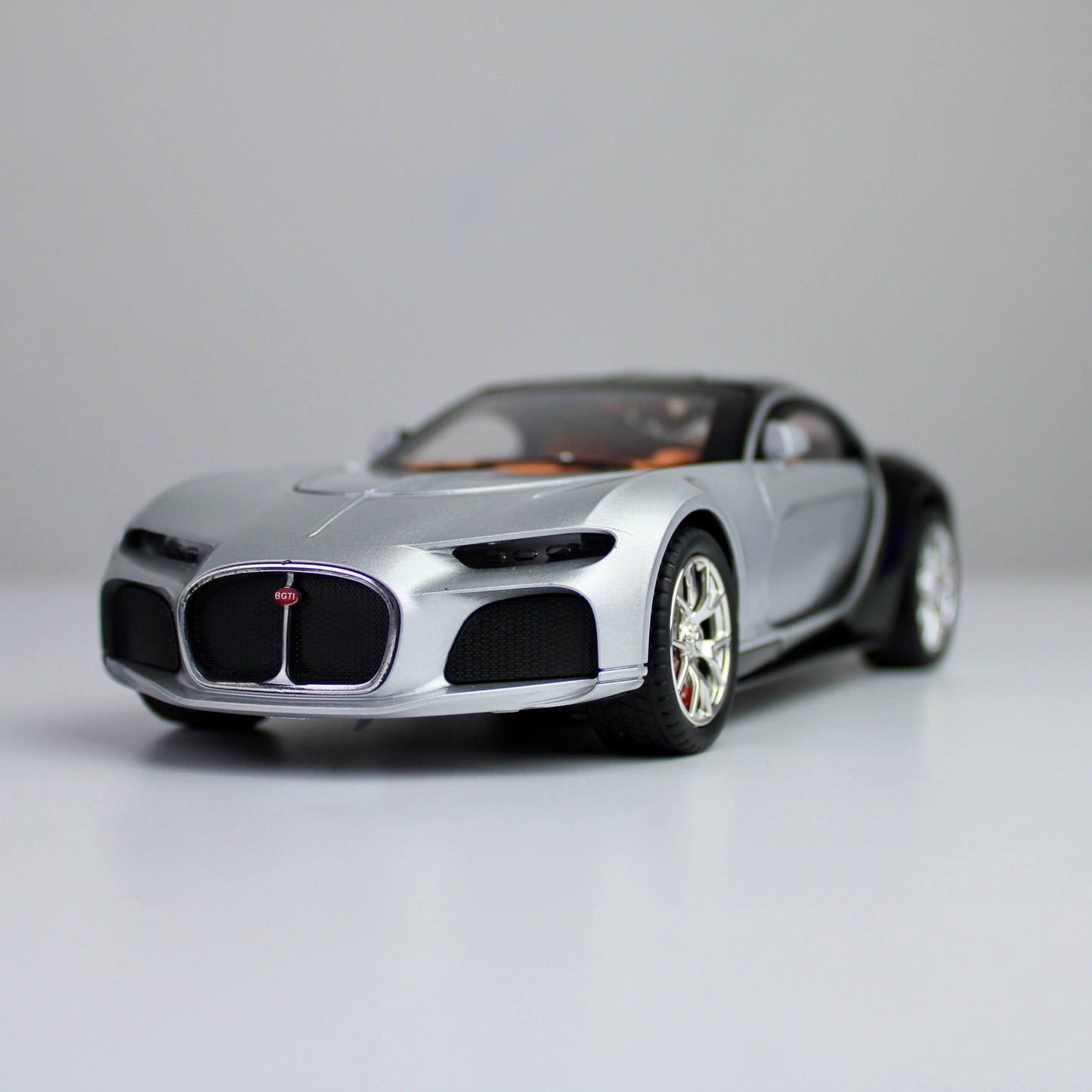 BUGATTI ATLANTIC – 1:24 Scale Die-Cast Model