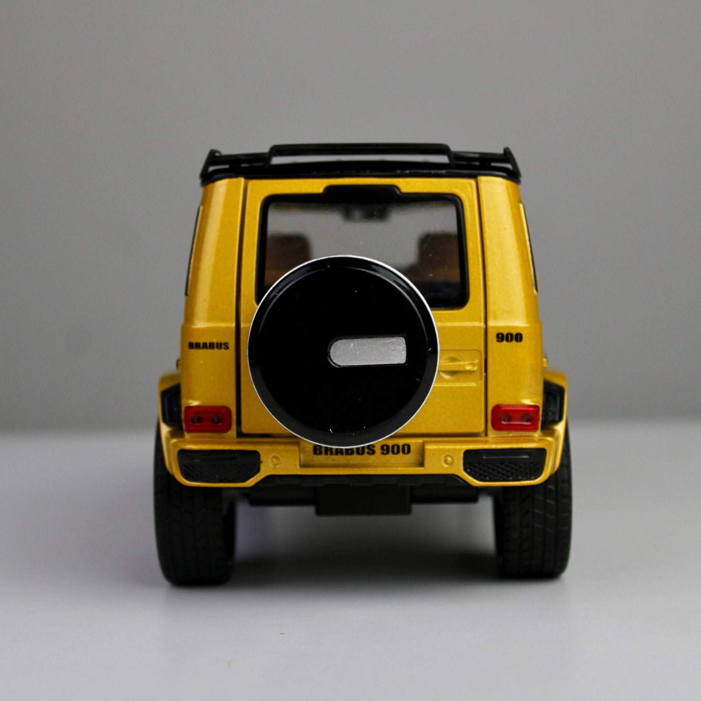 Mercedes-Benz G-Class Brabus Die-Cast 1:24 – Metal Model with Opening Doors, Lights & Sounds