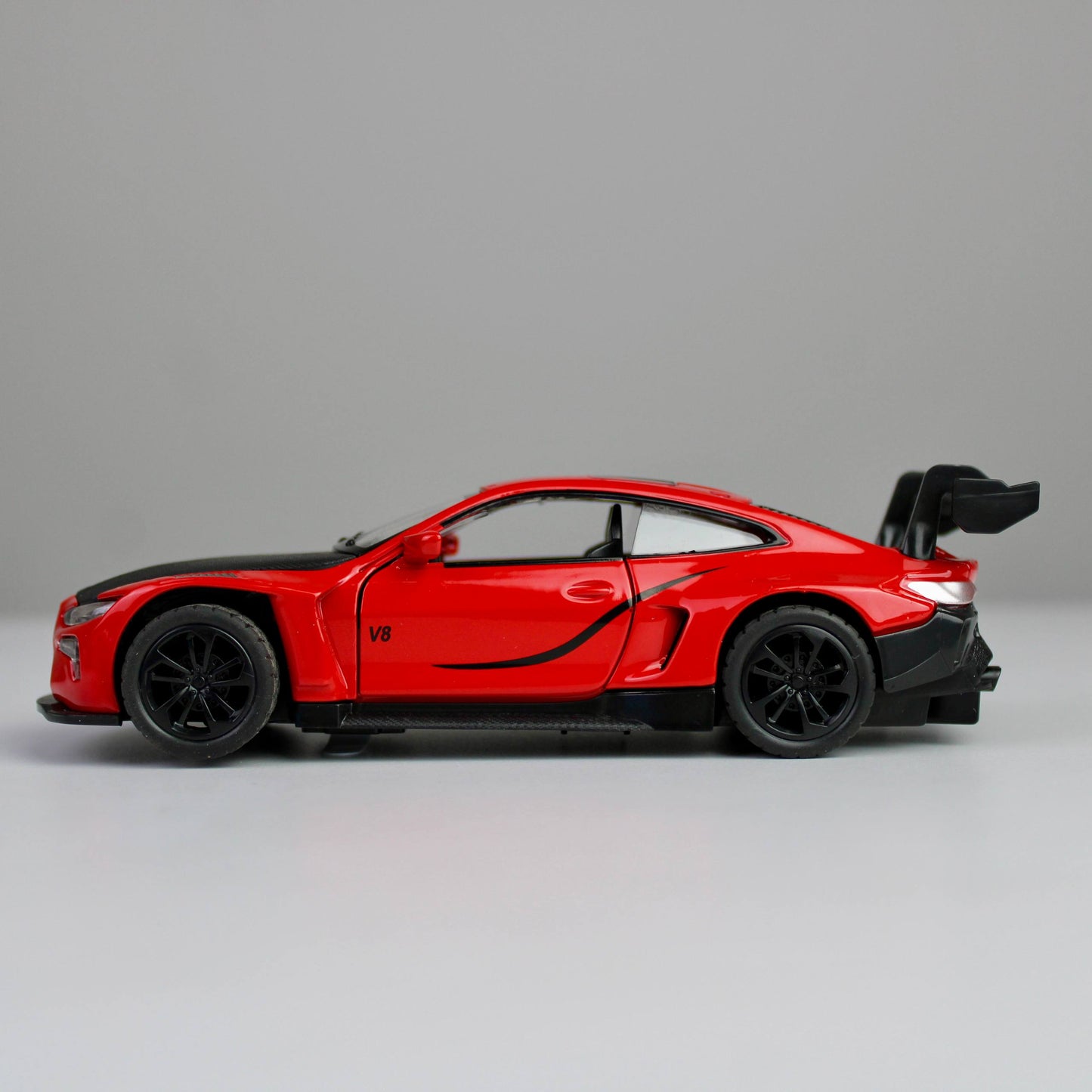 BMW M4-Inspired Racing Car Die-Cast 1:28 – Metal Model with Lights & Sounds