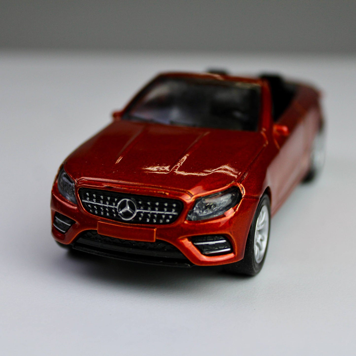Mercedes-Benz Cabriolet Diecast Model 1:38
