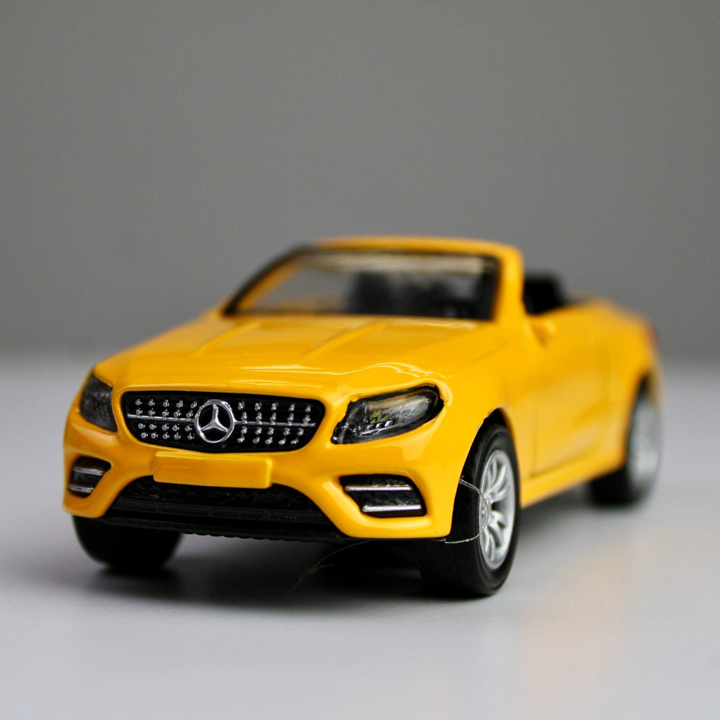 Mercedes-Benz Cabriolet Diecast Model 1:38