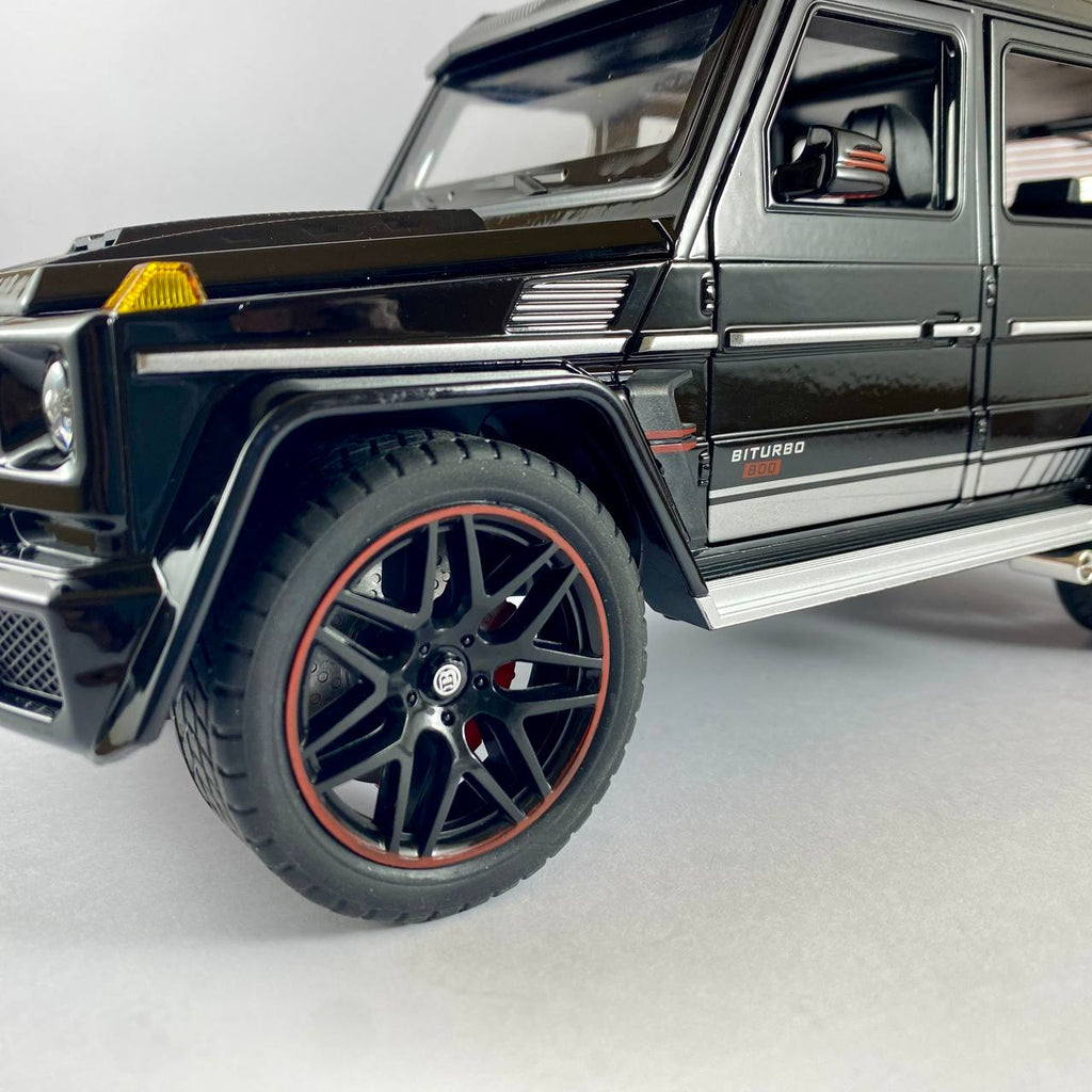 Mercedes-Benz BRABUS G800 1:18 Scale Die-Cast Model Car
