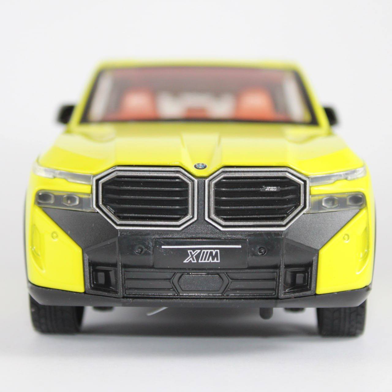 BMW XM – 1:24 Scale Die-Cast Model