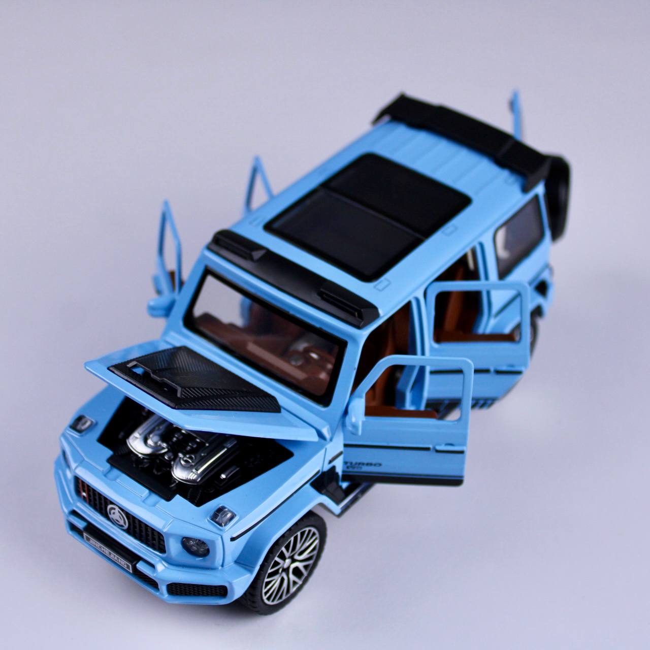 Mercedes G800 – 1:32 Scale