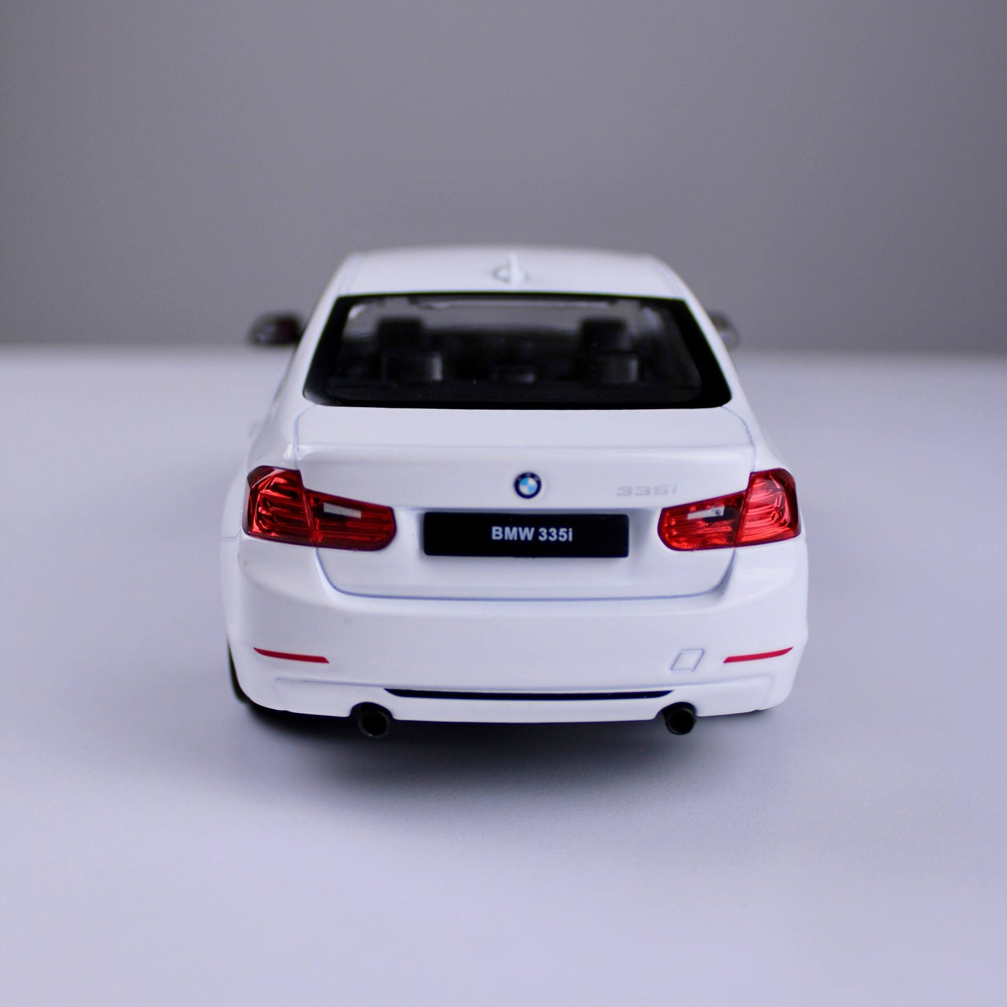 BMW 335i Die-Cast Model – Welly