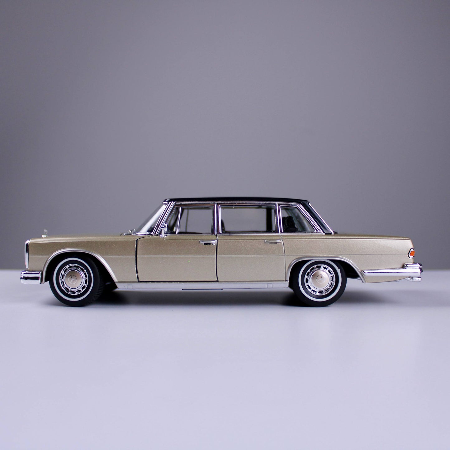 Mercedes Benz 600 Die-Cast Model – 1963