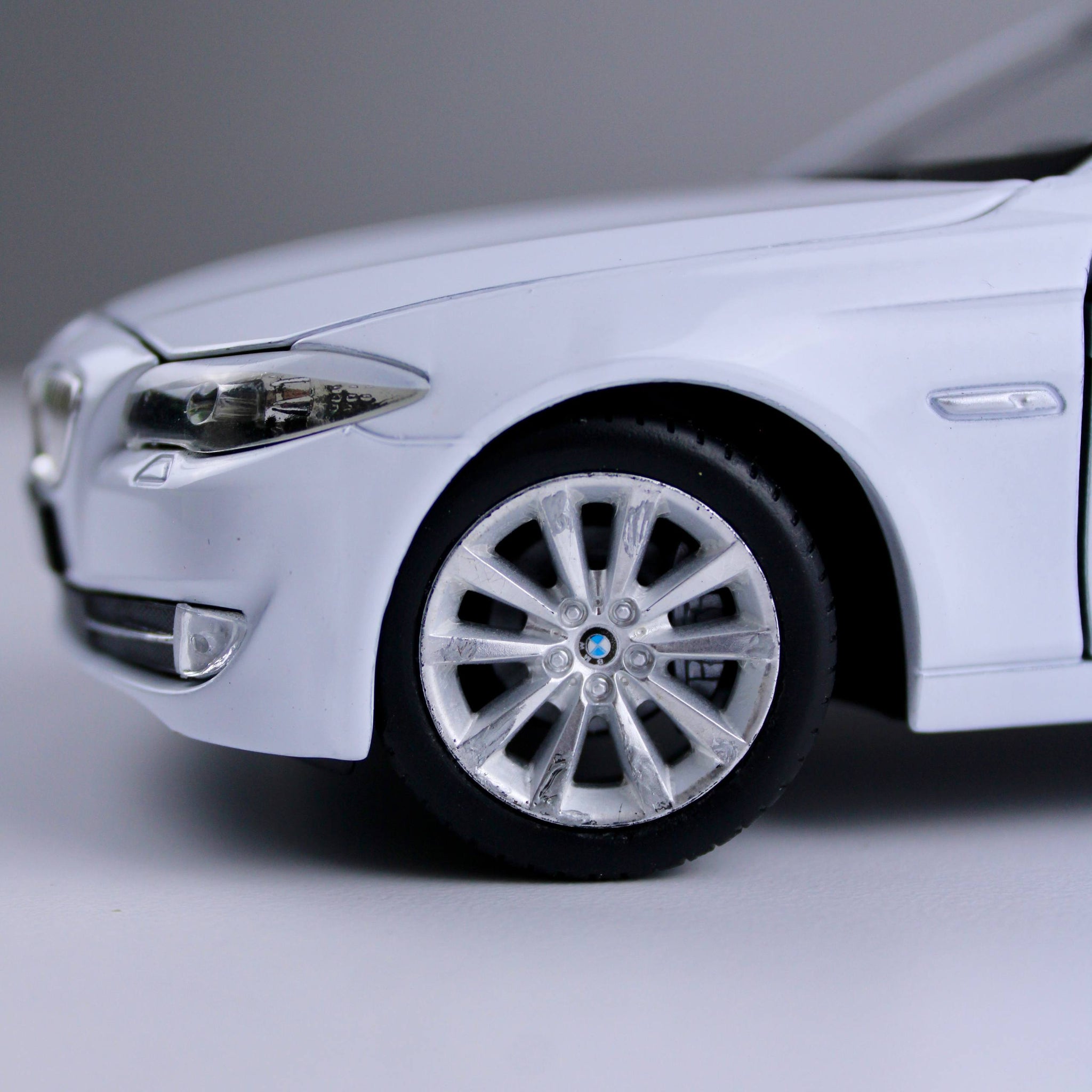 BMW 535i - White