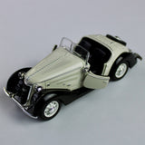 Audi Rover W25K Roadster Diecast Model – Classic Car (1:32)