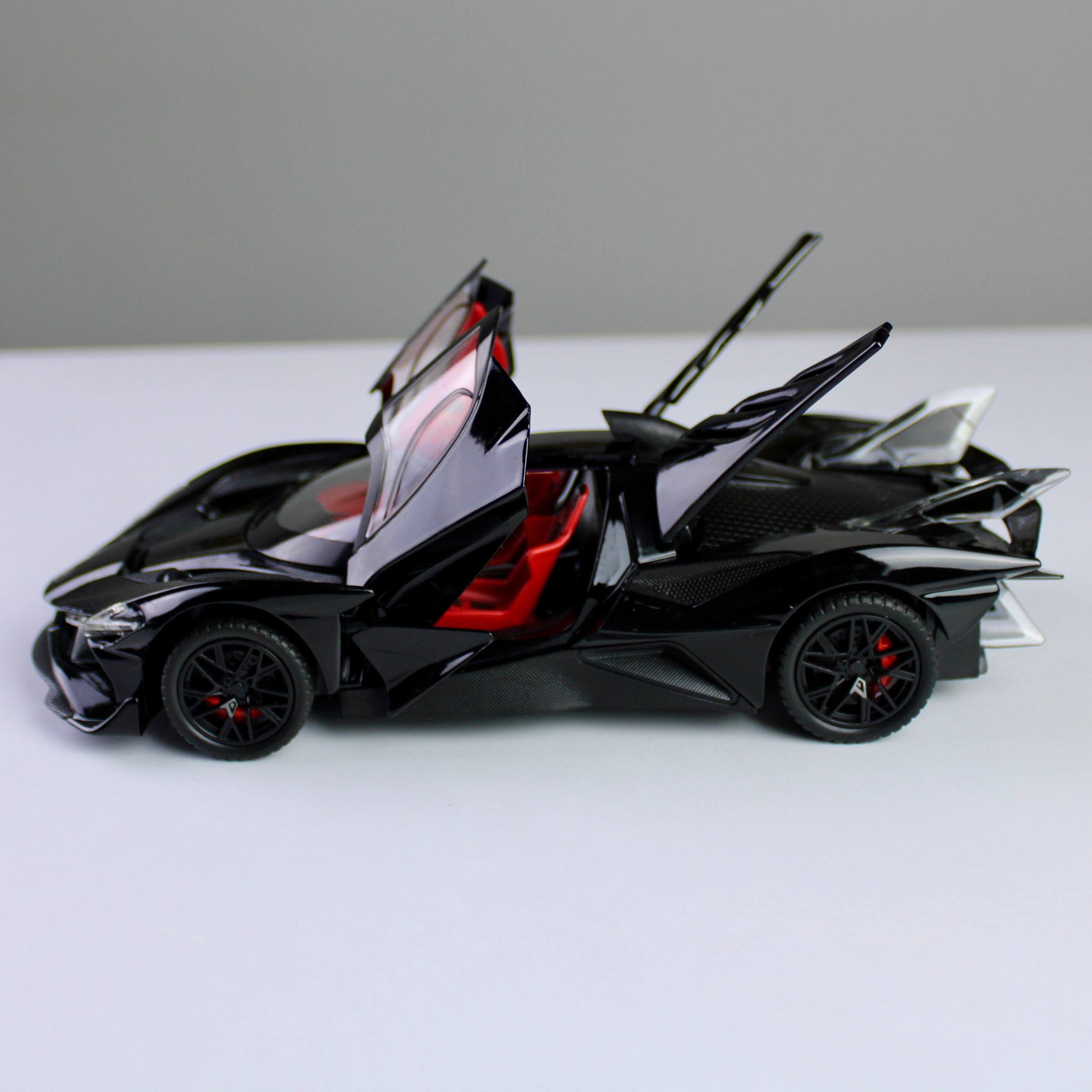 مجسم أبولو بروجيكت إيفو 1:24 مصبوب - أضواء وسحب للخلف