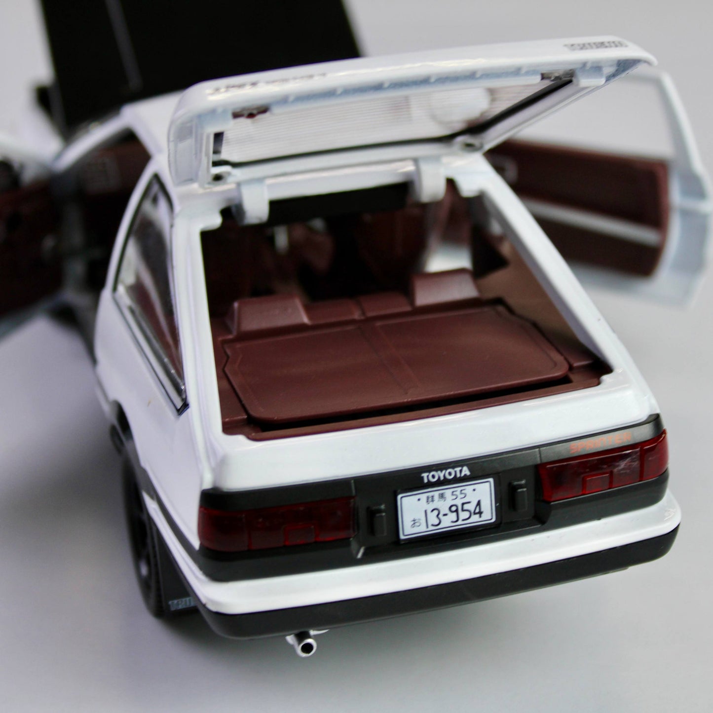 Toyota Sprinter Trueno AE86 1:24 Die-Cast Model Car