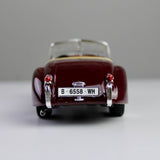 Bburago Jaguar XK 120 Roadster 1951 1:24 Die-Cast Model Car