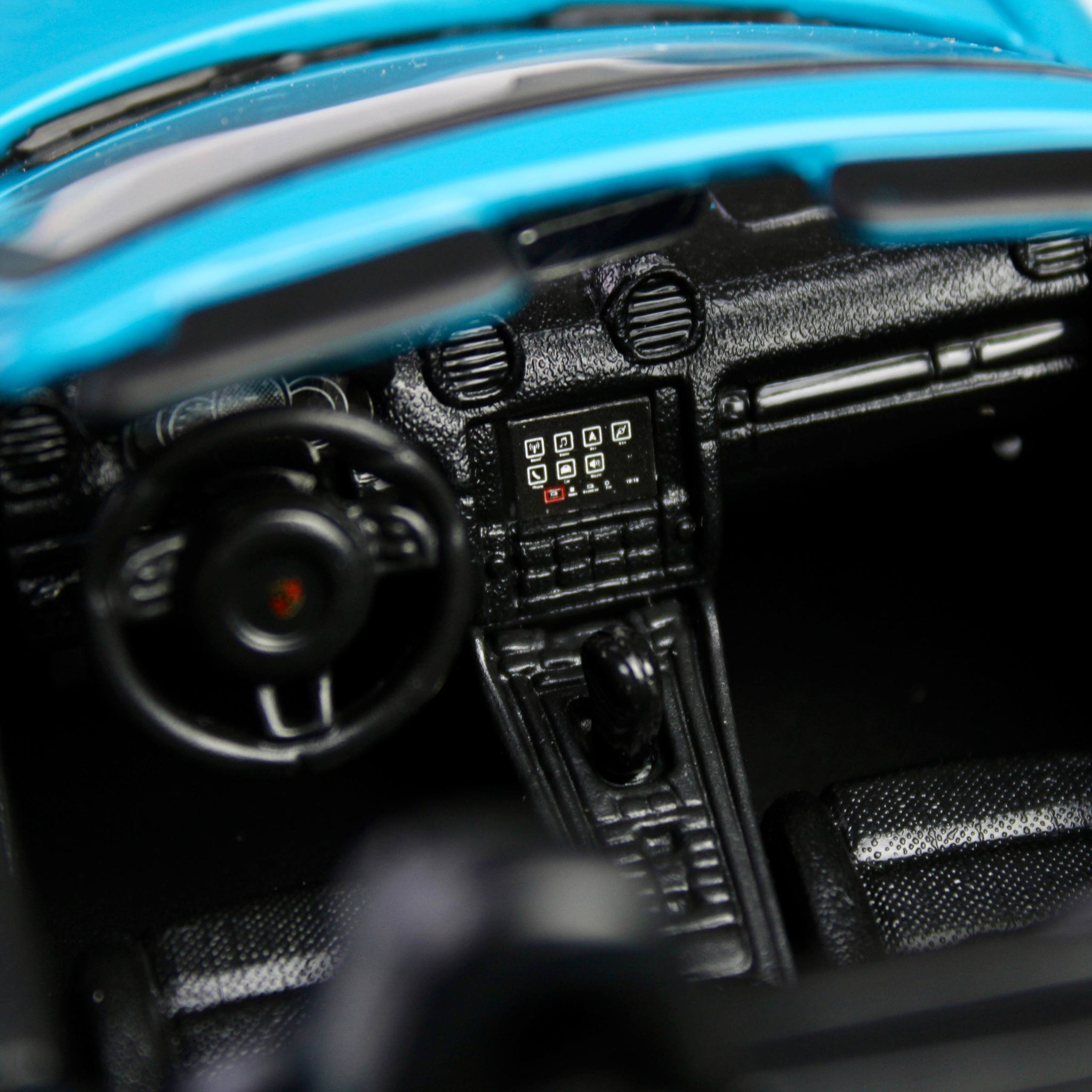 Bburago Porsche 718 Boxster 1:24 Die-Cast Model Car
