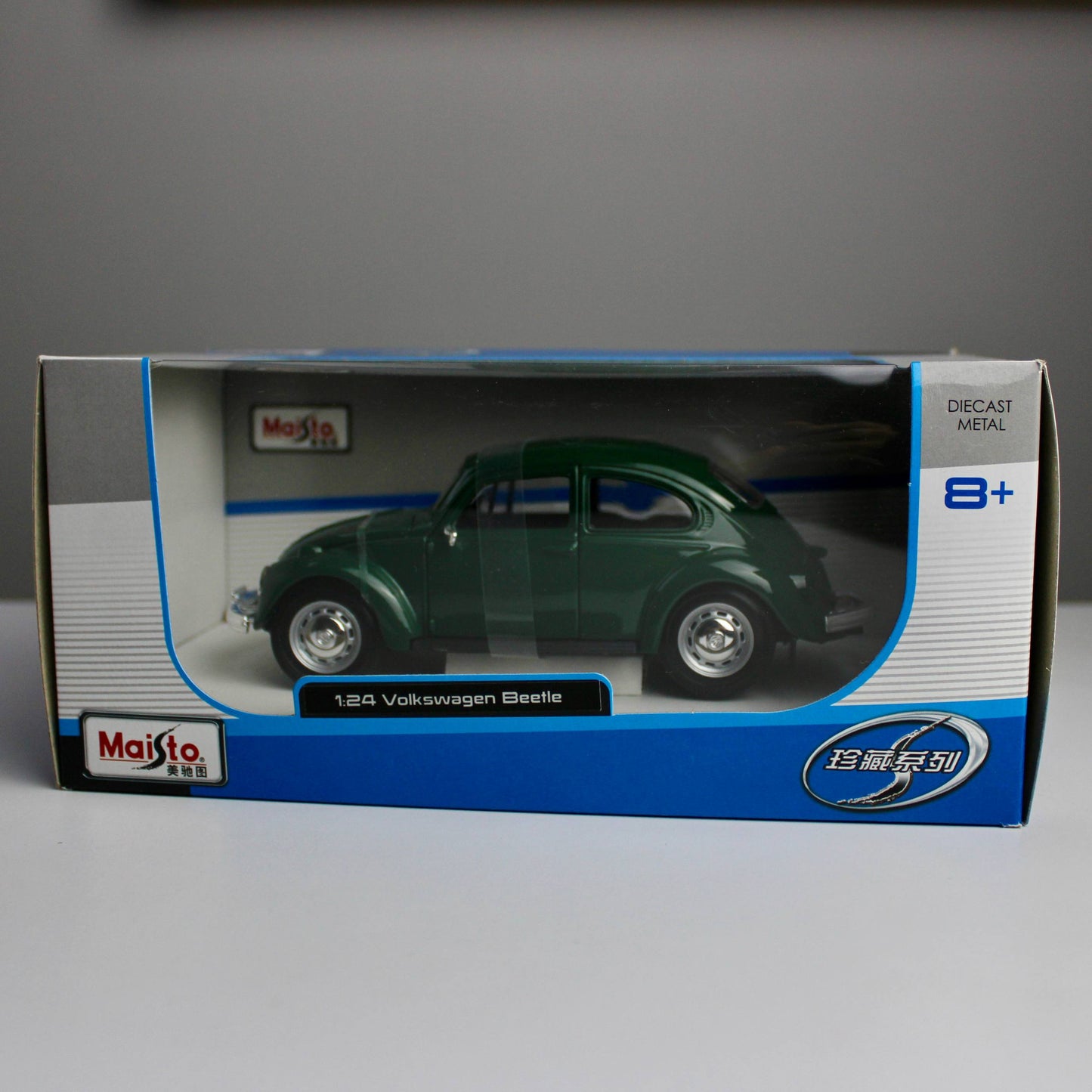 Maisto Volkswagen Beetle 1:24 Die-Cast Model Car