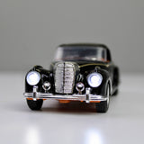 Classic Die-Cast Model Car – 1:32 Scale