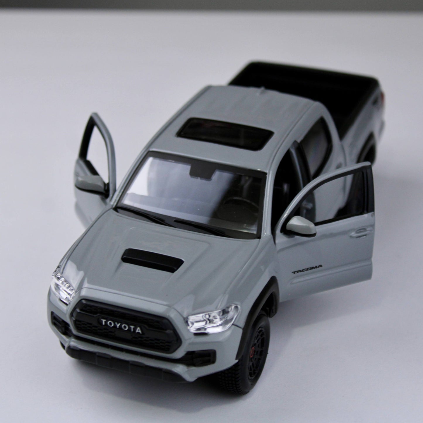 Toyota Tacoma TRD PRO 2023 Die-Cast Model Car – Maisto Special Edition