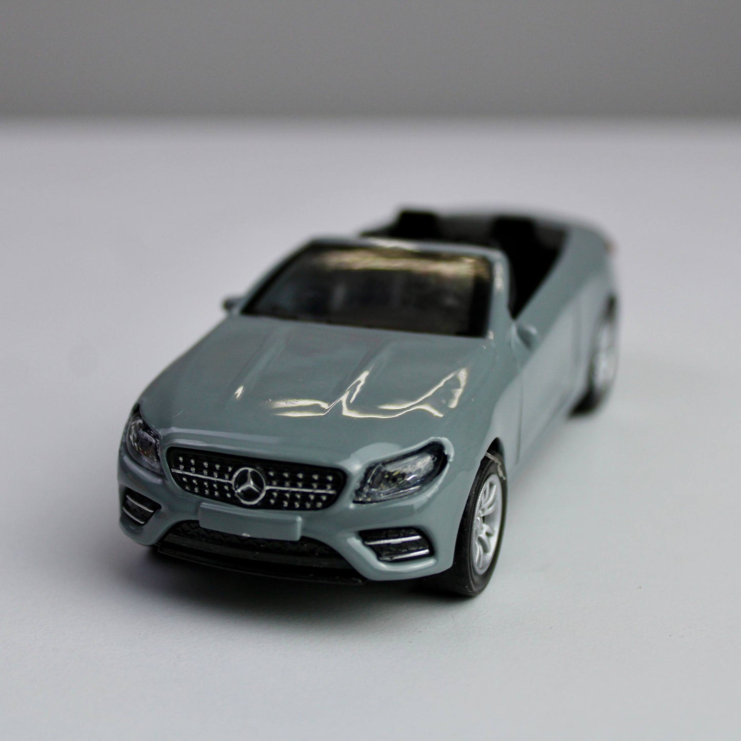 Mercedes-Benz Cabriolet Diecast Model 1:38