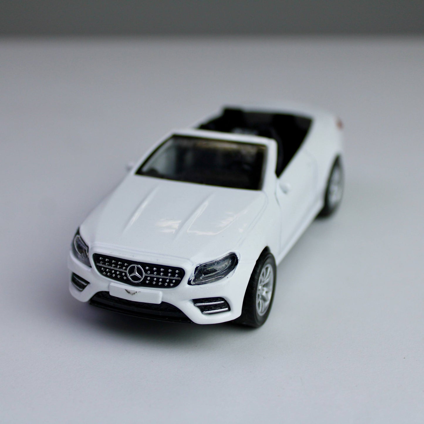 Mercedes-Benz Cabriolet Diecast Model 1:38