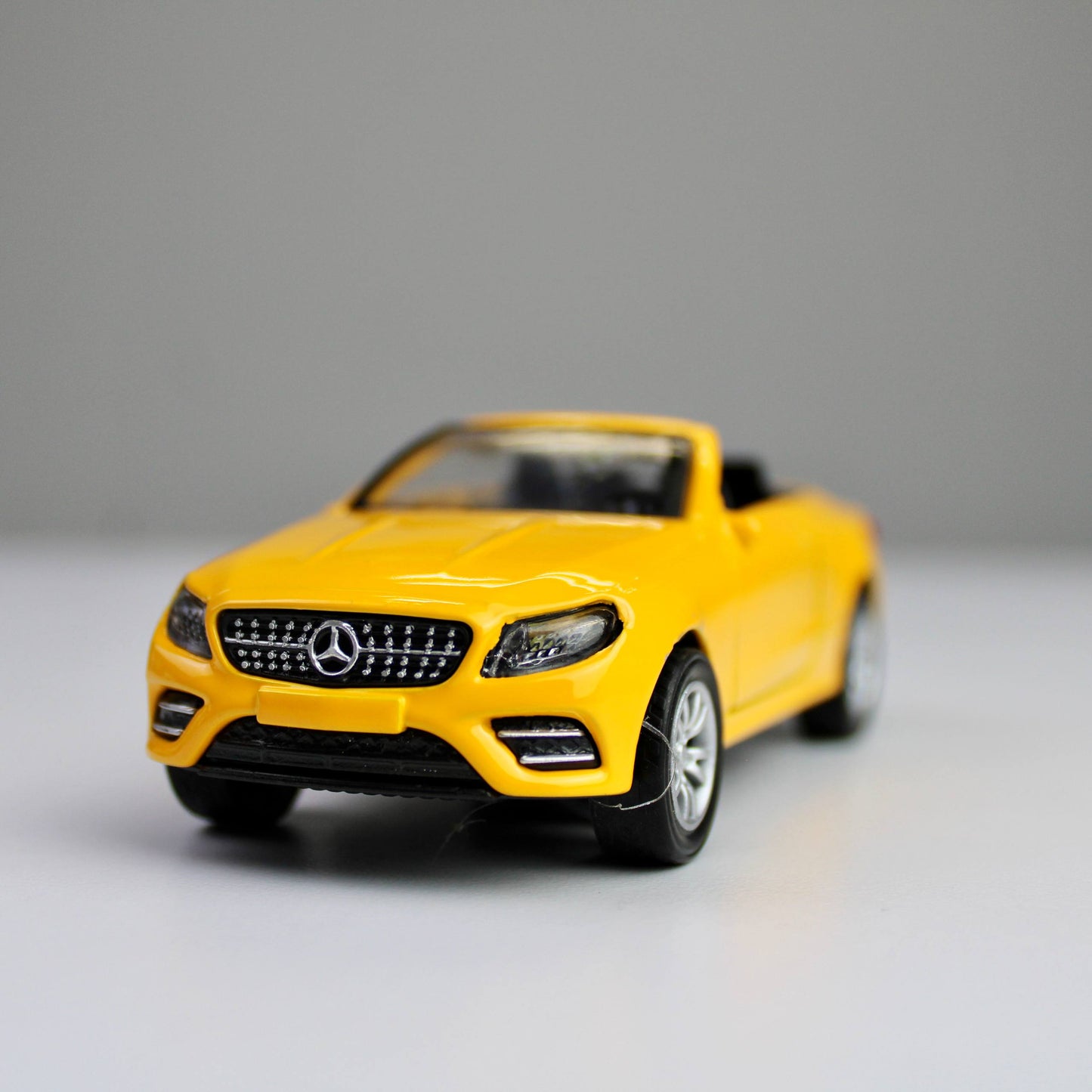 Mercedes-Benz Cabriolet Diecast Model 1:38