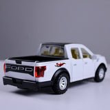 Pickup Truck – 1:32 Scale