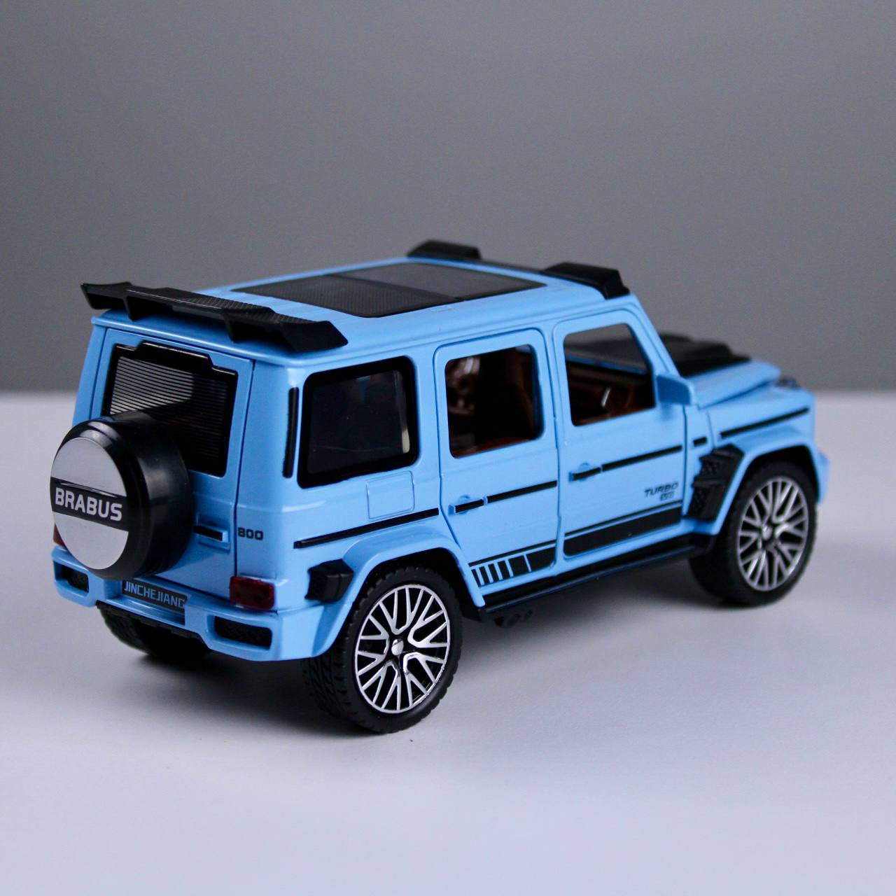 Mercedes G800 – 1:32 Scale