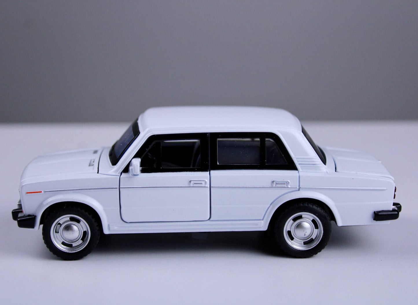 Lada 2106 – 1:32 Scale