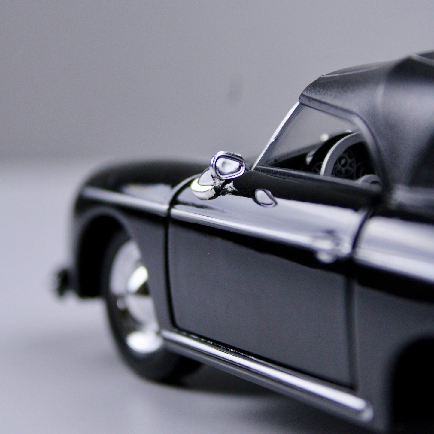 مجسم سيارة بورش 356A سبيدستر (Porsche 356A Speedster)