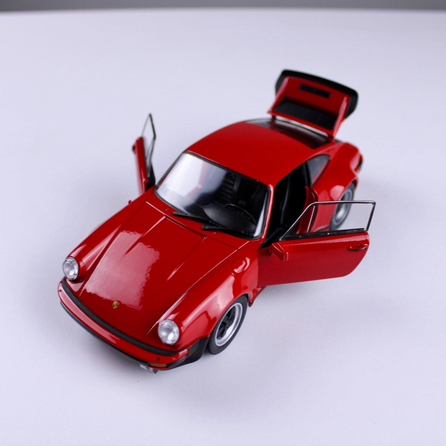 Porsche 911 Turbo Die-Cast Model – Red