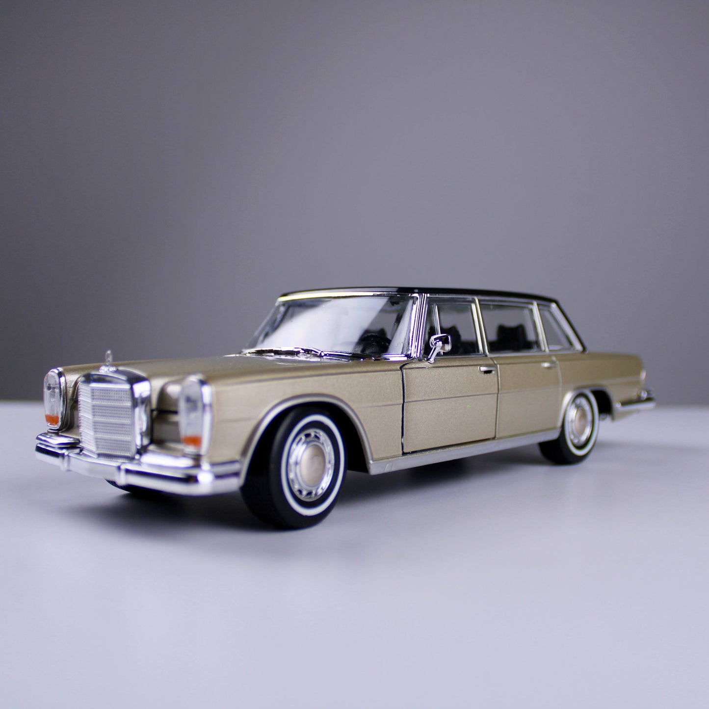 Mercedes Benz 600 Die-Cast Model – 1963